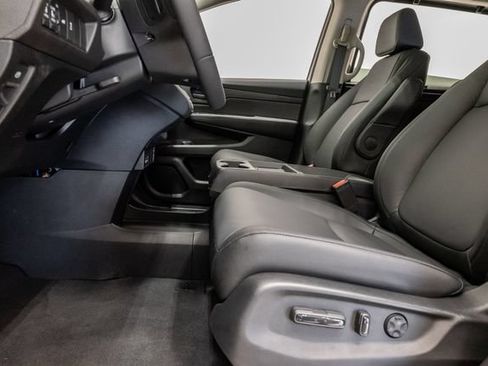 Used 2026 Honda Odyssey EX-L image 10