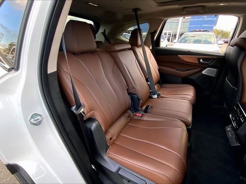 Certified 2025 Acura MDX SH-AWD w/ Technology Package image 17