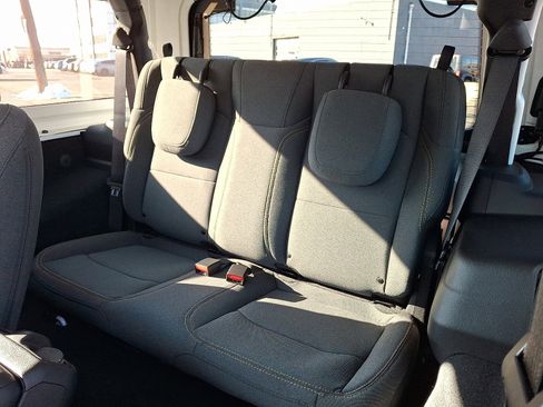 Used 2024 Jeep Wrangler Sport S image 10