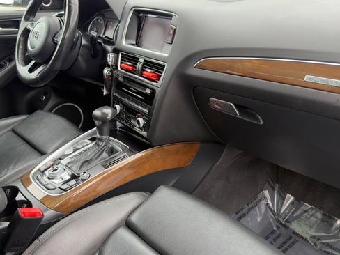 Used 2017 Audi Q5 3.0T Premium Plus image 54