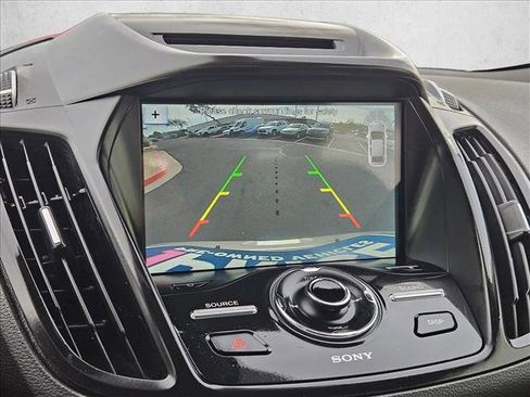 Used 2018 Ford Escape Titanium image 15