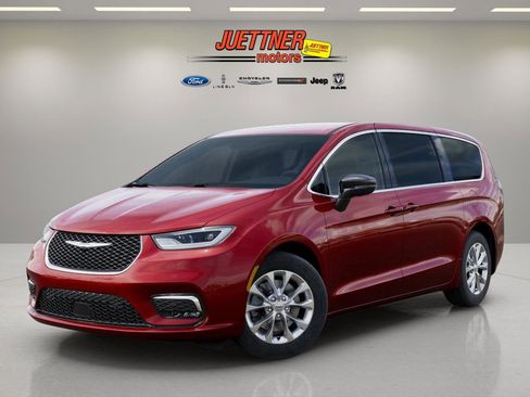 New 2026 Chrysler Pacifica Select image 2