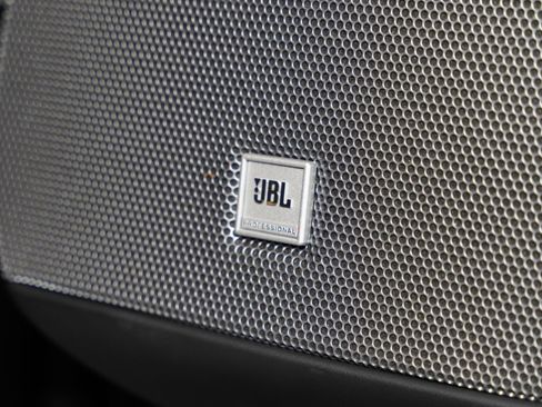 Used 2022 Ferrari Portofino M image 38