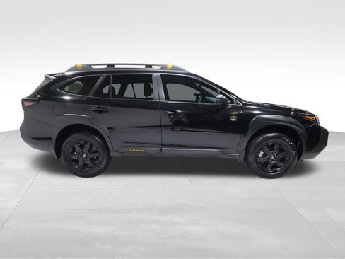 Used 2025 Subaru Outback Wilderness AWD/4WD image 5