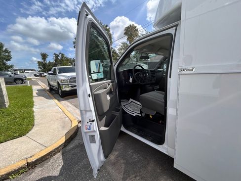 New 2025 GMC Savana 3500 w/ Power Convenience Package RWD image 11