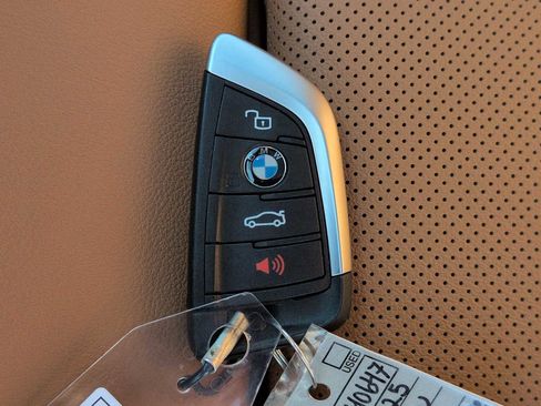 Used 2025 BMW i4 xDrive40i w/ Premium Package AWD/4WD image 38