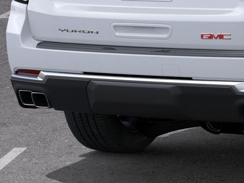New 2026 GMC Yukon Denali w/ Denali Reserve Package image 16