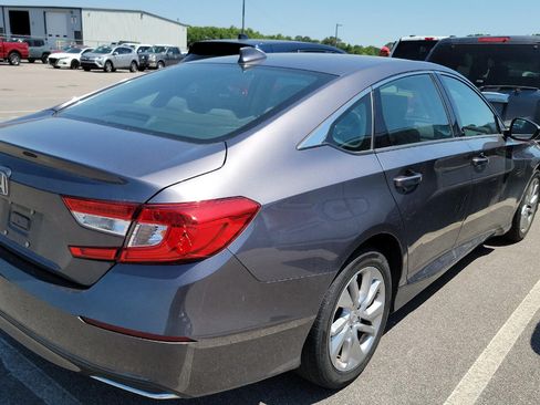 Used 2019 Honda Accord LX image 5