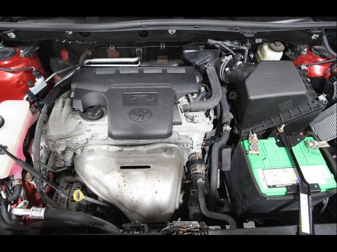 Used 2015 Toyota RAV4 XLE image 19