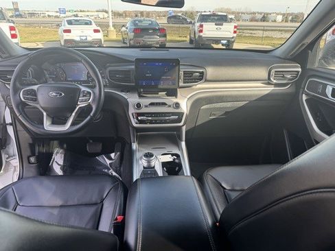 Certified 2023 Ford Explorer XLT w/ Equipment Group 202A image 25