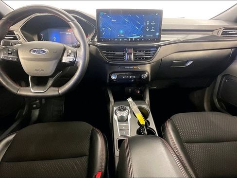 Used 2025 Ford Escape ST-Line w/ Tech Pack #1 FWD image 17