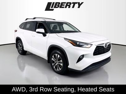 Used 2024 Toyota Highlander LE