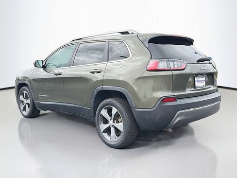 Used 2019 Jeep Cherokee Limited FWD image 12