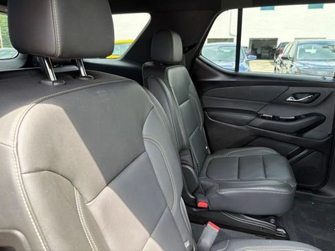 Used 2023 Chevrolet Traverse LT AWD/4WD image 26