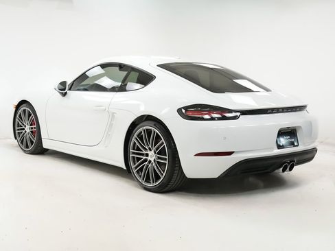 Used 2025 Porsche 718 Cayman S w/ Premium Package RWD image 3