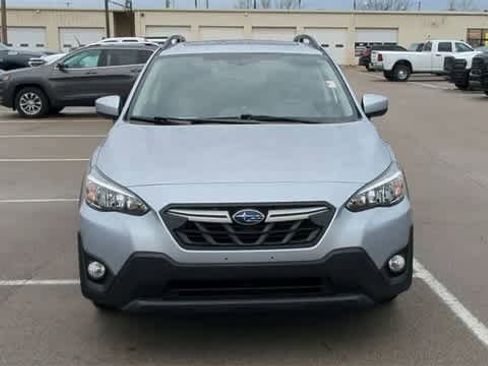 Used 2023 Subaru Crosstrek 2.0i Premium image 3