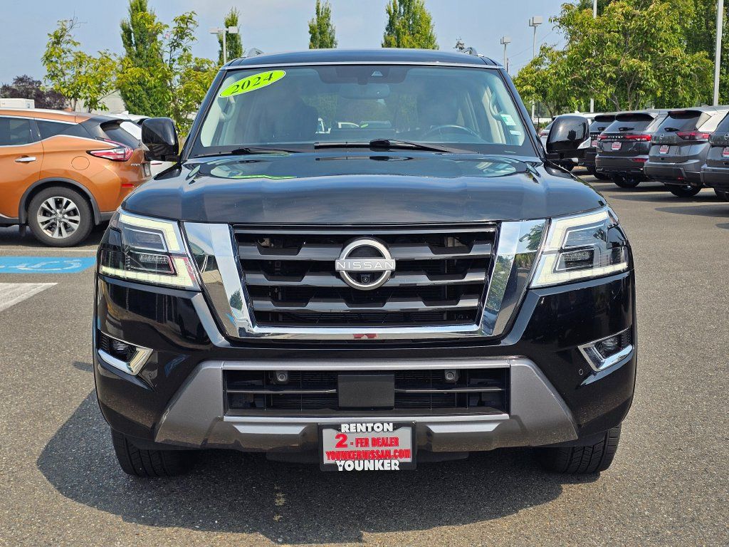 Used 2024 Nissan Armada SL w/ Captain's Chairs Package AWD/4WD image 2