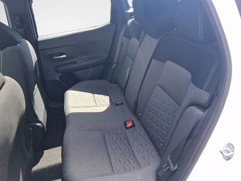 Used 2026 Nissan Kicks SV w/ SV Premium Package FWD image 24