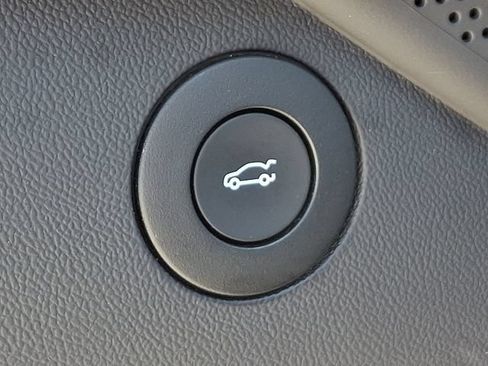 Used 2023 Chevrolet Camaro LT w/ Technology Package RWD image 19