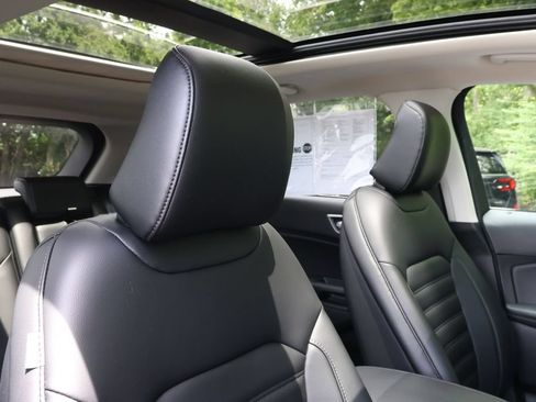 Used 2024 Ford Edge SEL w/ Convenience Package AWD/4WD image 43