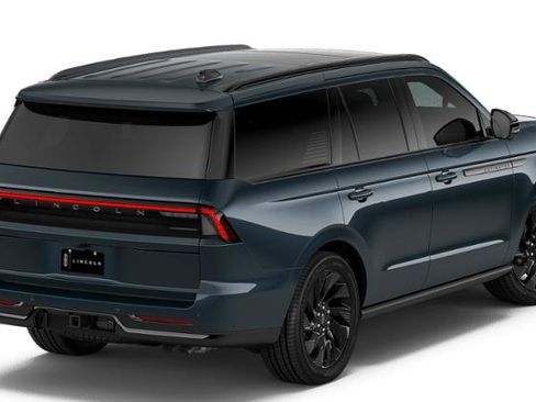 New 2026 Lincoln Navigator Reserve AWD/4WD image 26
