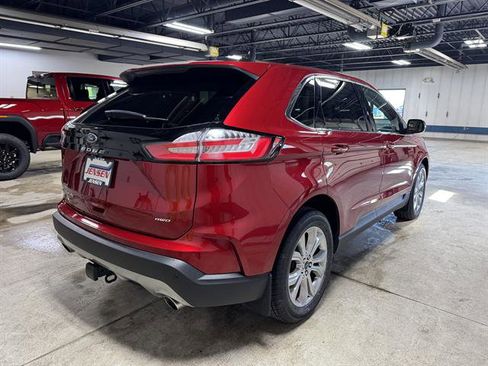 Used 2022 Ford Edge Titanium w/ Class II Trailer Tow Package AWD/4WD image 4