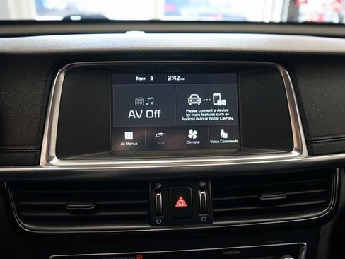 Used 2018 Kia Optima EX image 32