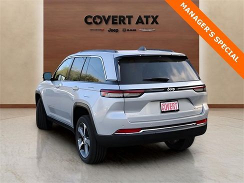 New 2025 Jeep Grand Cherokee Limited w/ Luxury Tech Group II image 3