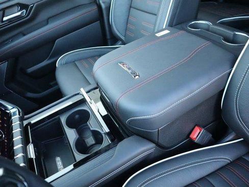New 2026 GMC Yukon XL AT4 Ultimate w/ LPO, Floor Liner Package image 30