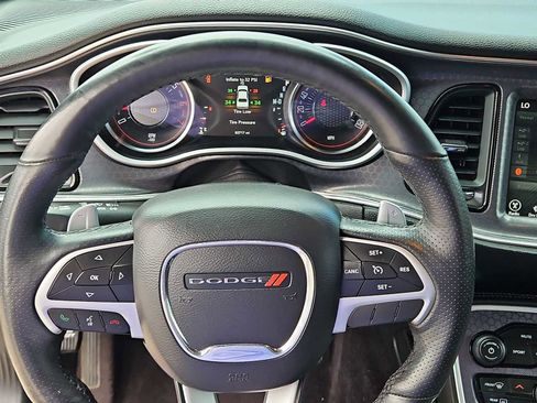 Used 2017 Dodge Challenger R/T Scat Pack w/ Dynamics Package RWD image 25