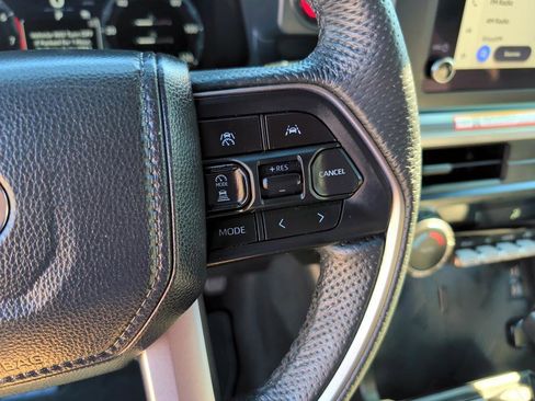 Used 2025 Toyota Tacoma TRD Off-Road image 20