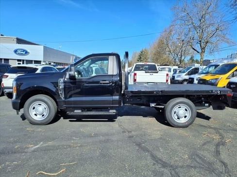 Used 2024 Ford F350 XL image 8