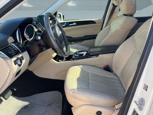 Used 2017 Mercedes-Benz GLE 350 4MATIC image 3