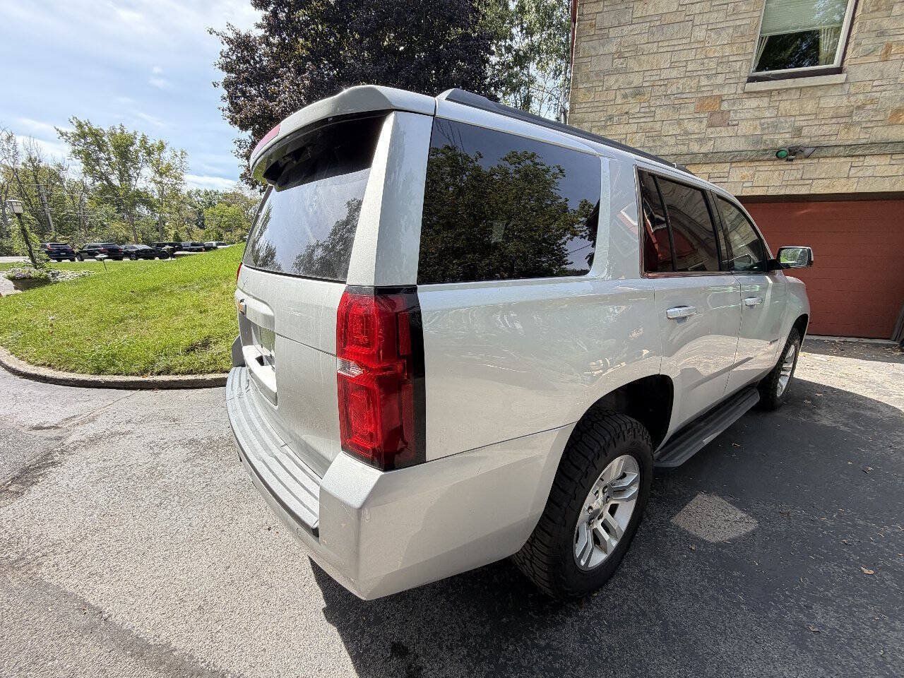 Used 2018 Chevrolet Tahoe LS w/ Skid Plate Package AWD/4WD image 5