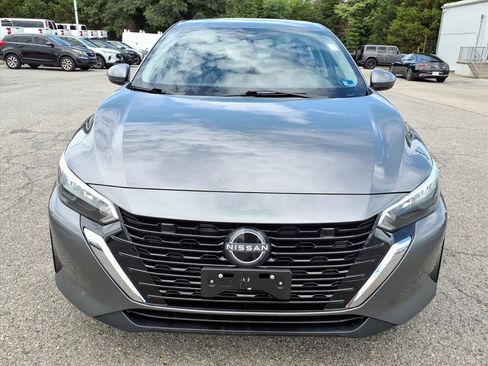 Used 2024 Nissan Sentra SV FWD image 8