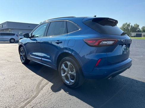Used 2023 Ford Escape ST-Line w/ Tech Pack #1 AWD/4WD image 2