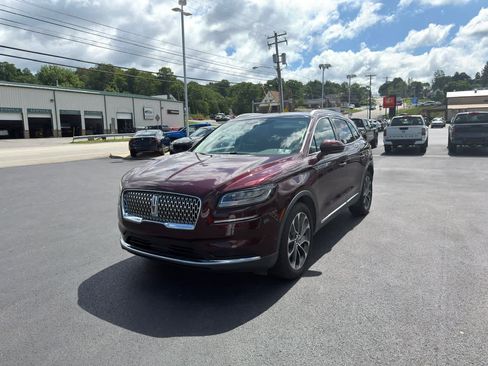 Used 2021 Lincoln Nautilus Reserve w/ Equipment Group 201A AWD/4WD image 2