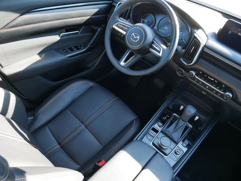 Used 2025 MAZDA CX-50 2.5 Hybrid w/ Premium Plus Pkg image 9