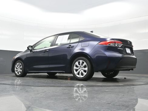 Used 2023 Toyota Corolla LE image 28