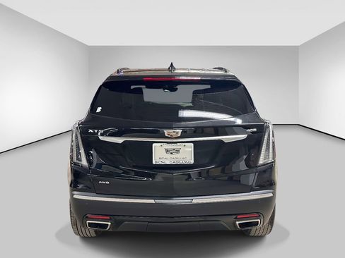 Used 2023 Cadillac XT5 Sportv w/ Technology Package image 4