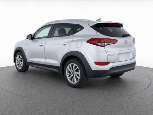 Used 2017 Hyundai Tucson SE Plus w/ Cargo Package FWD image 7