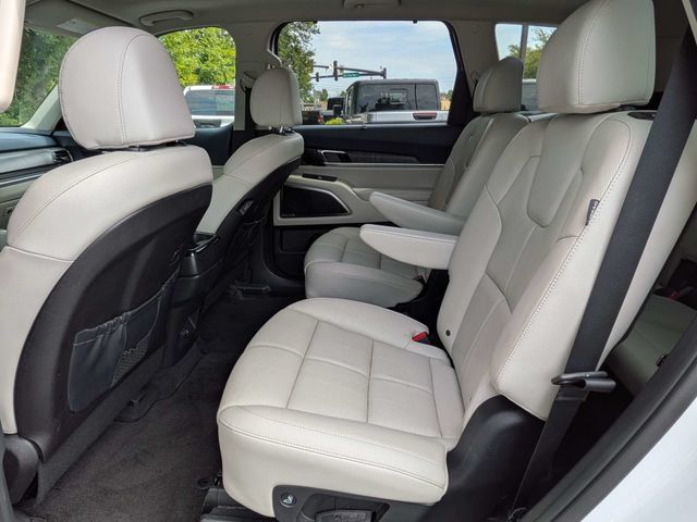 Used 2023 Kia Telluride SX FWD image 16