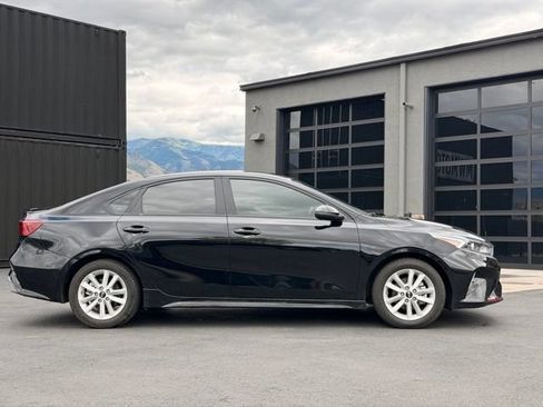 Used 2024 Kia Forte GT-Line FWD image 3