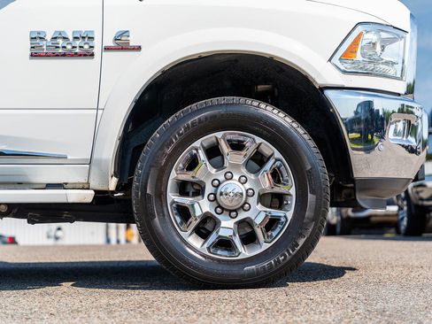 Used 2018 RAM 2500 Limited AWD/4WD image 10