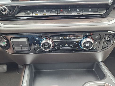 New 2026 GMC Sierra 1500 SLT w/ SLT Premium Plus Package image 29