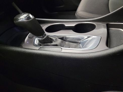 Used 2017 Chevrolet Malibu LS FWD image 26
