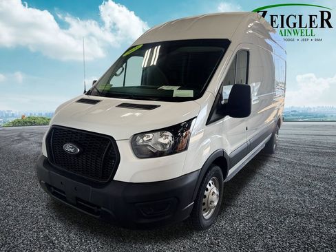 Used 2025 Ford Transit 250 148 High Roof AWD image 9