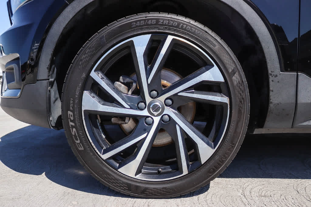 Used 2019 Volvo XC40 T5 R-Design AWD/4WD image 13