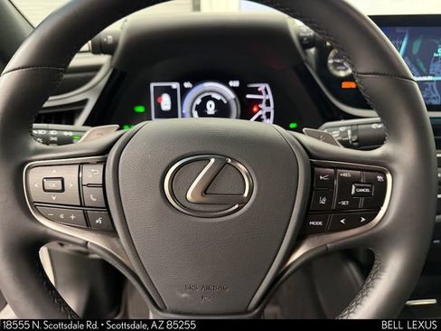 Used 2025 Lexus ES 300h w/ Premium Package FWD image 22