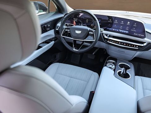 Certified 2026 Cadillac Lyriq Luxury w/ LPO, Floor Liner Package AWD/4WD image 24